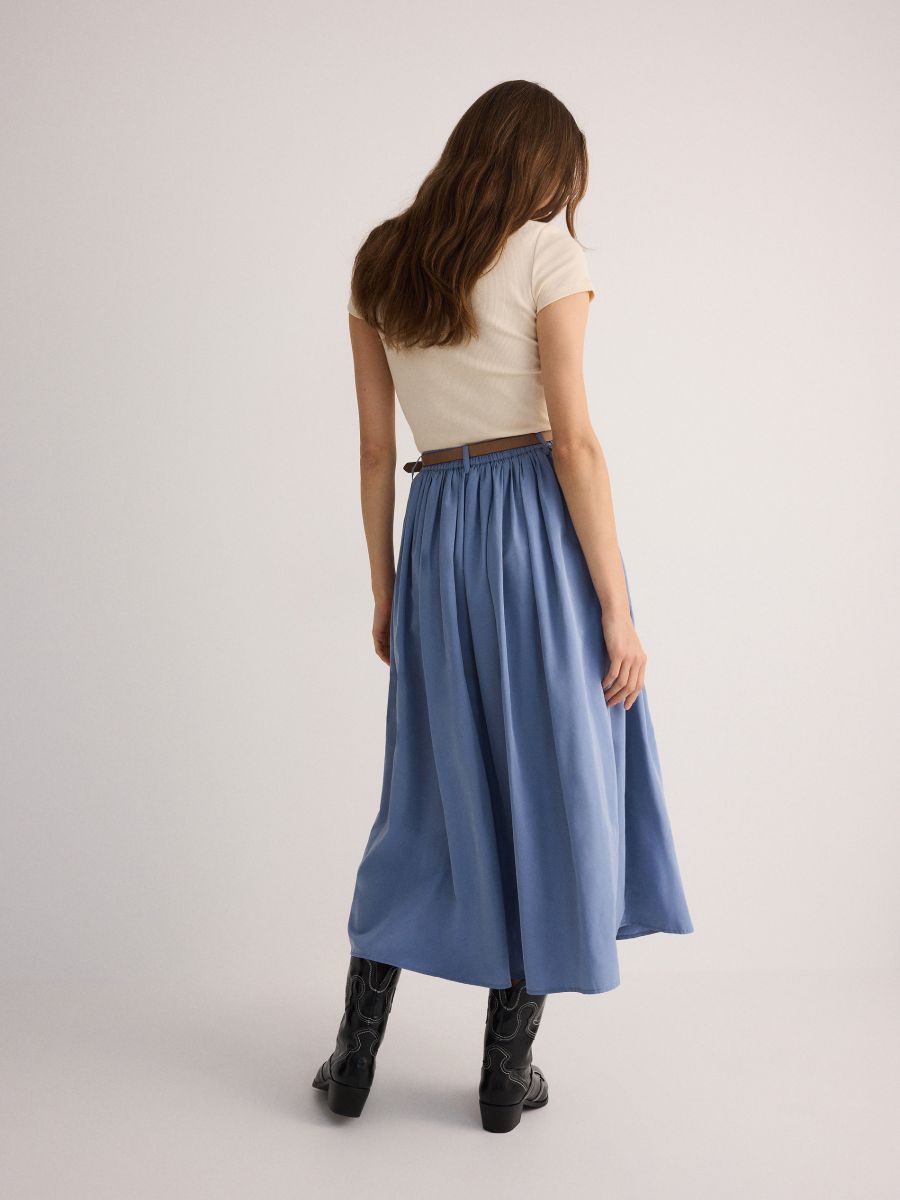 Skirt with belt