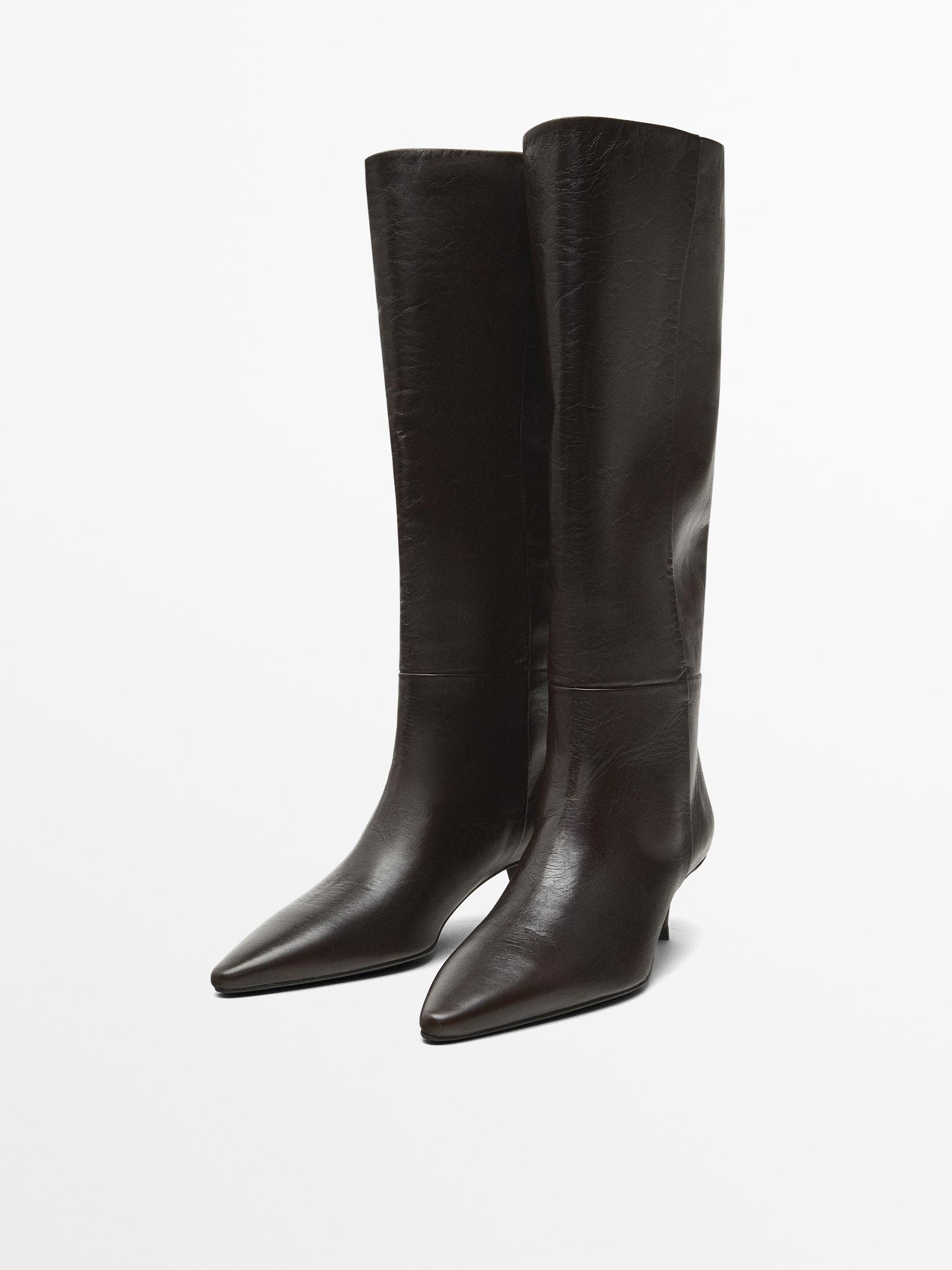 Heeled leather boots