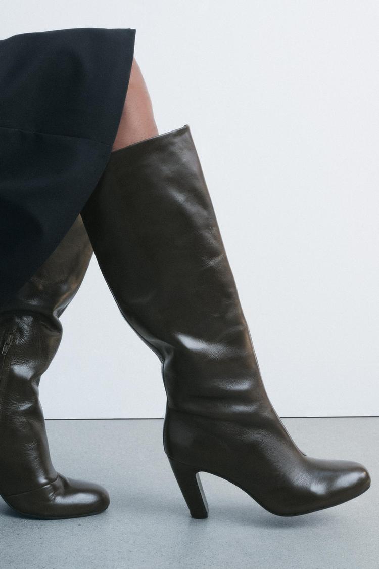 Leather boots with wide calf