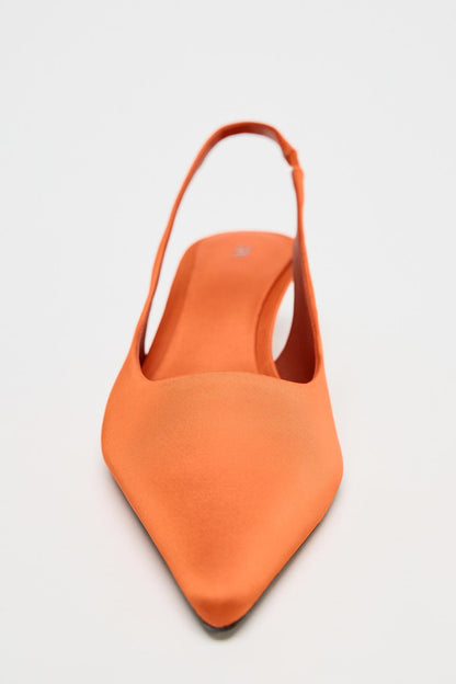 Kitten-heeled slingback fabric shoes