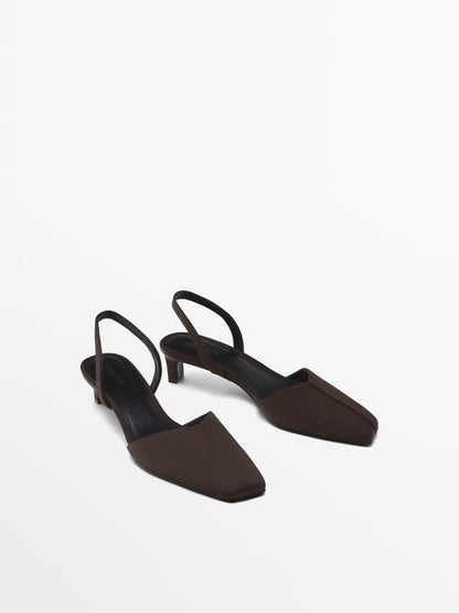 Heeled satin shoes