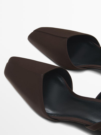 Heeled satin shoes