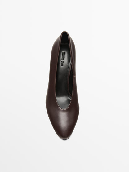 High-heel shoes