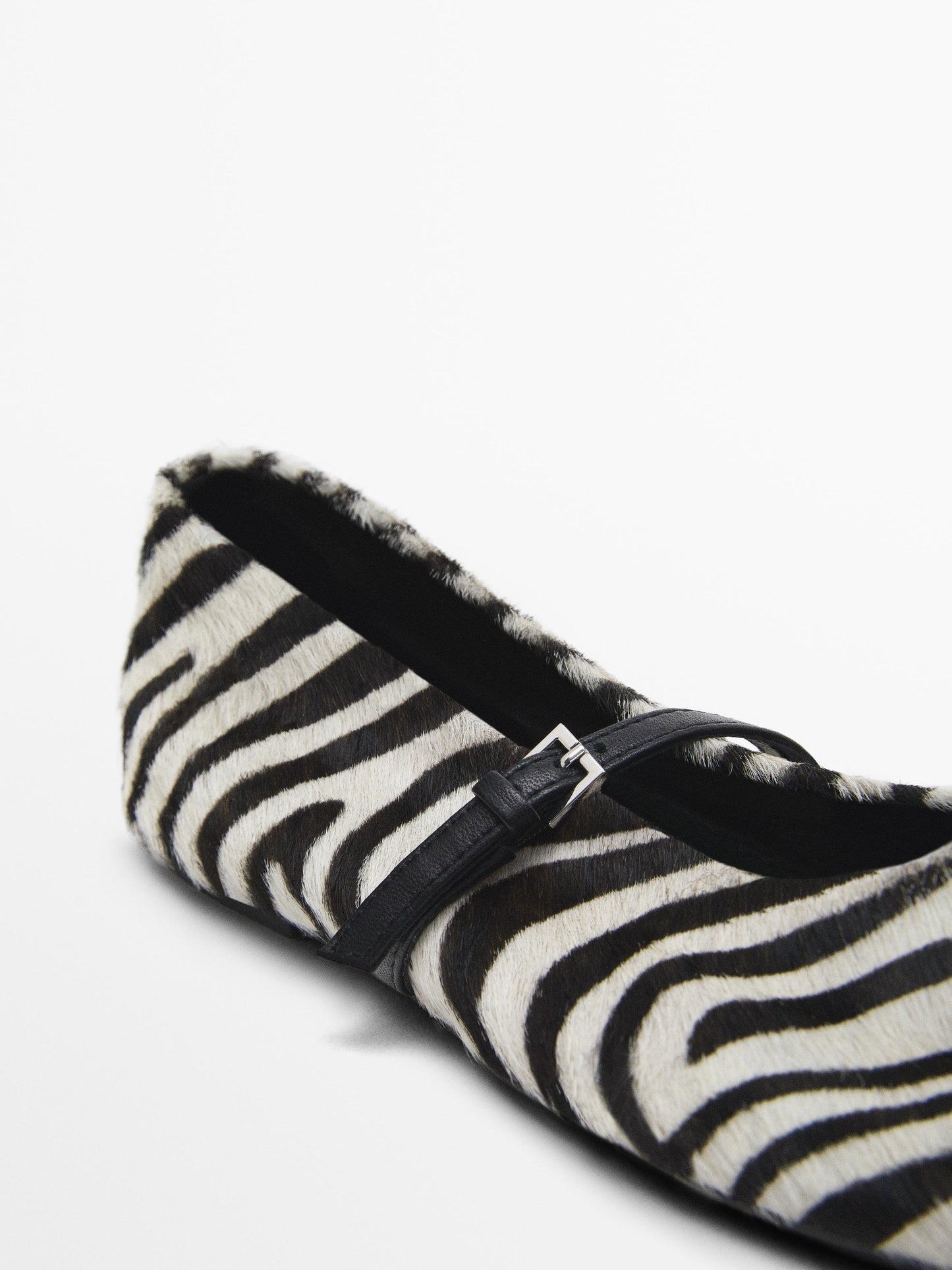 Animal print ballerinas with strap