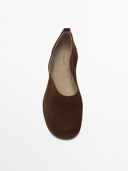 Ballet flats with buckled ankle strap · Brown · Flat Shoes | Massimo Dutti