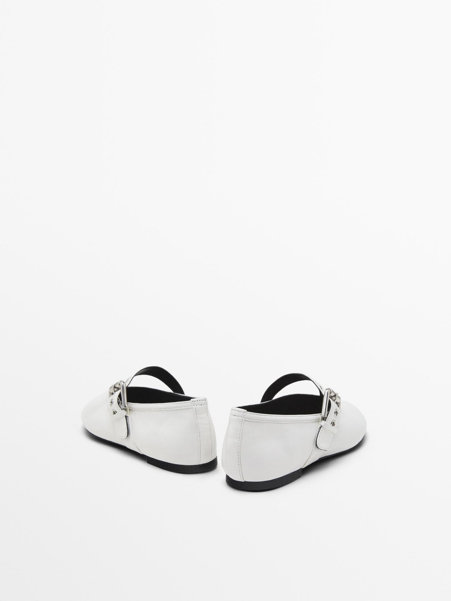 Soft ballet flats with buckle