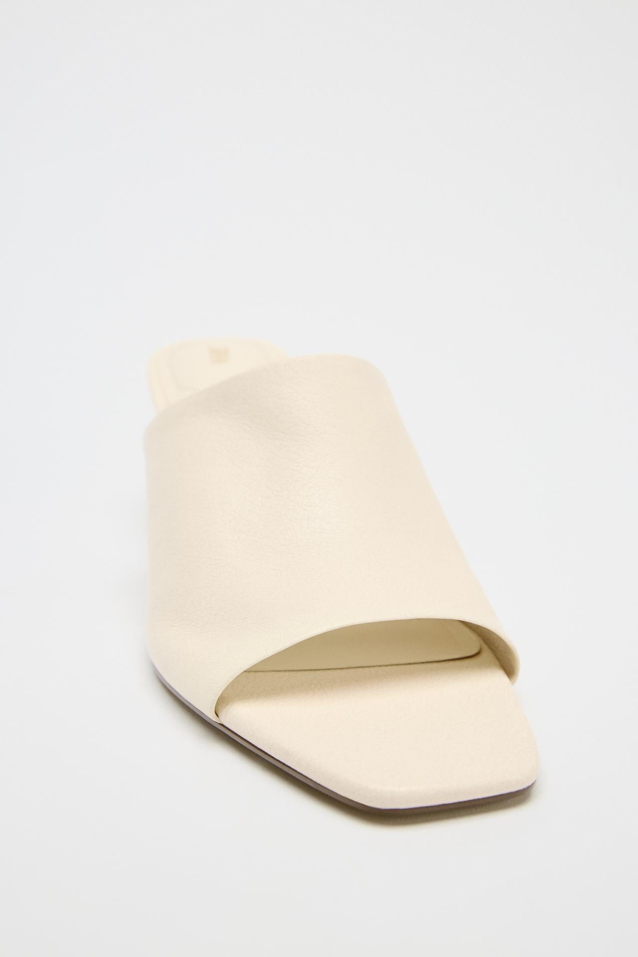 Leather mules