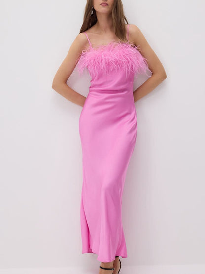 Satin dress with natural feathers