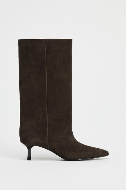 Wide-leg split suede ankle boots