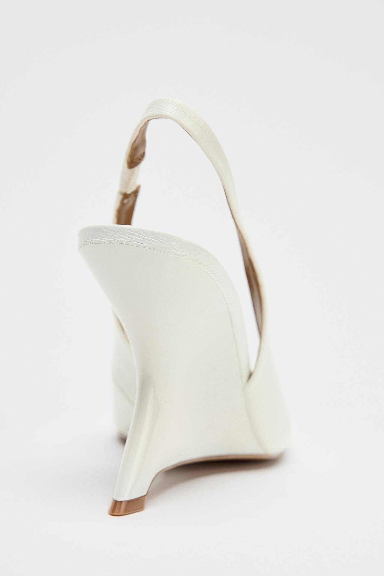 Asymmetric Heel Shoes