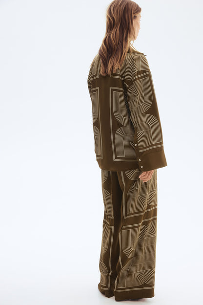 Straight trousers