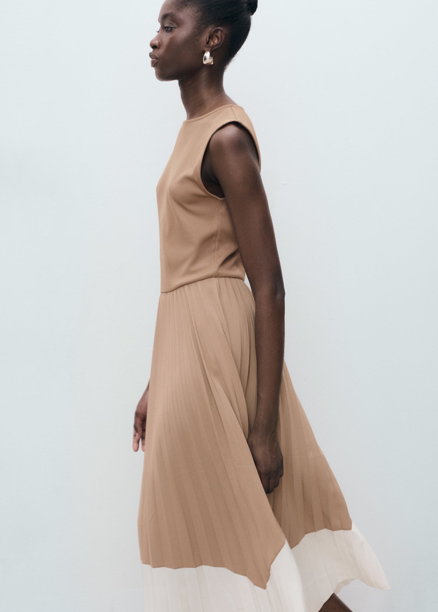 Combined pleated dress