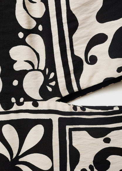 Printed dress with cut-out