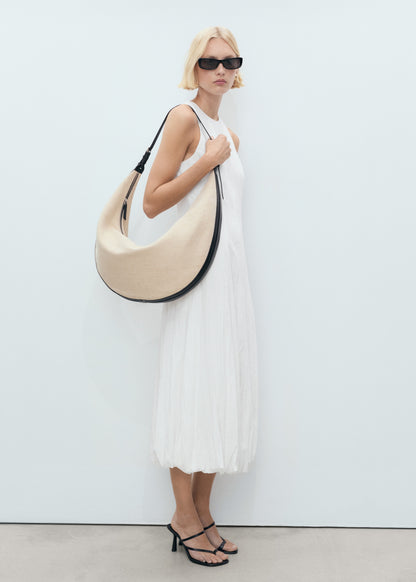 Long balloon-effect dress