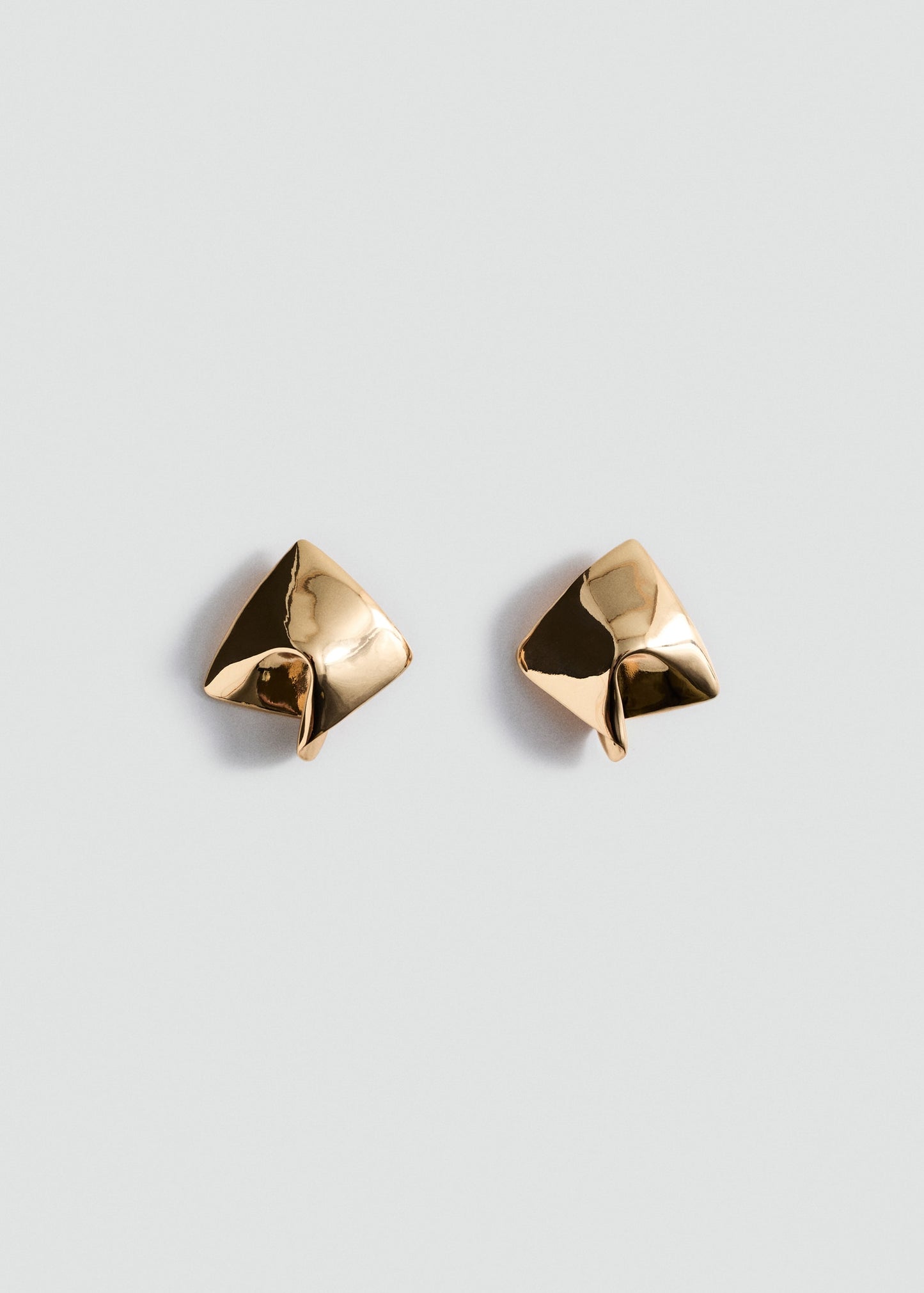 Irregular metallic earrings