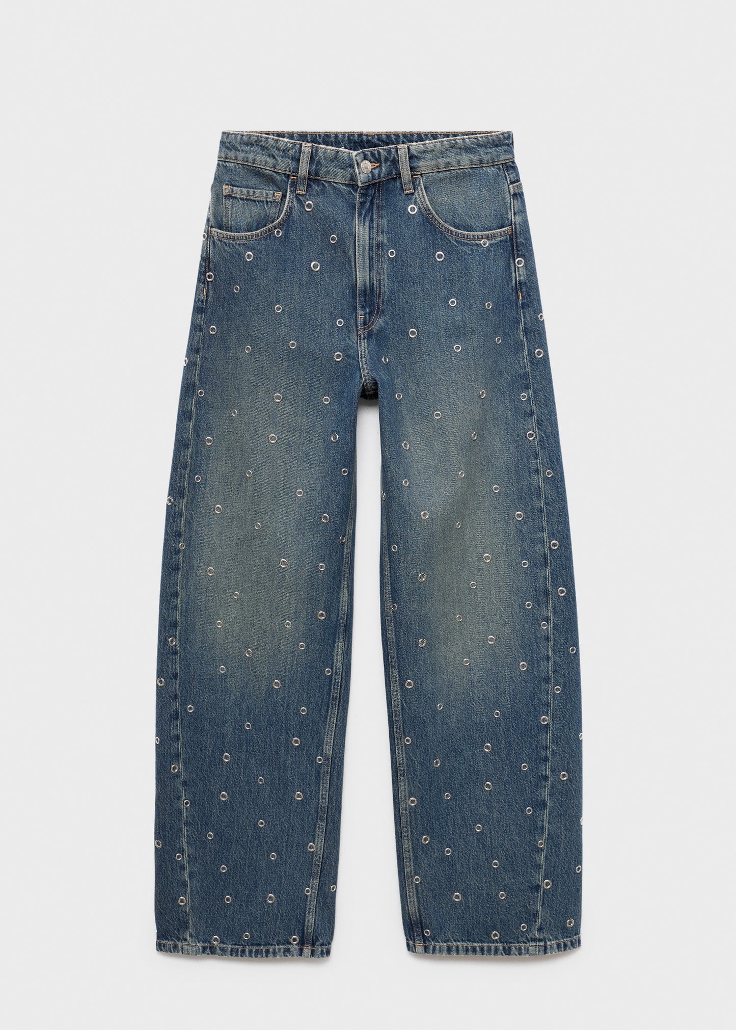 Balloon jeans with eyelets