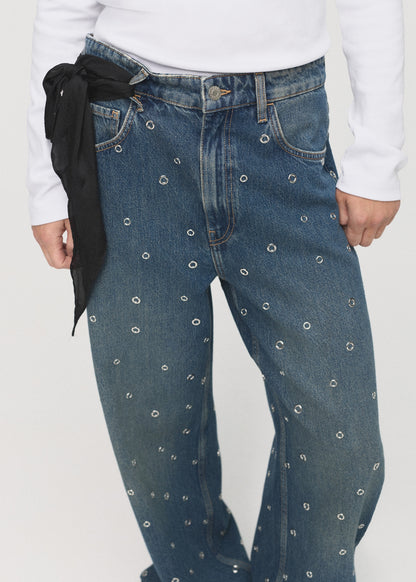 Balloon jeans with eyelets
