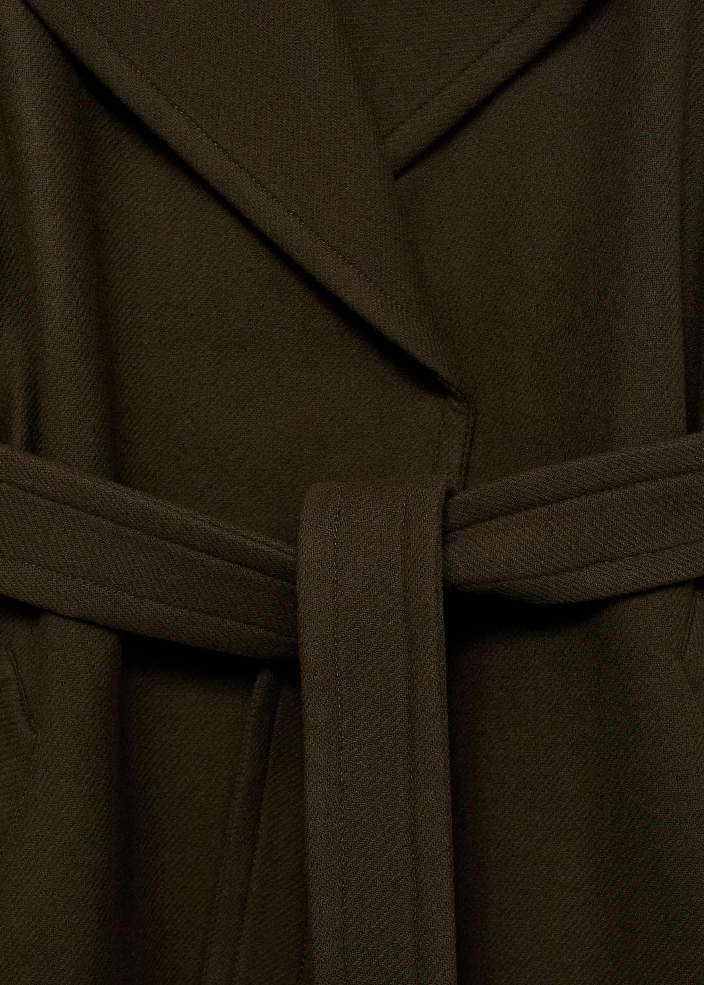Virgin wool coat with belt