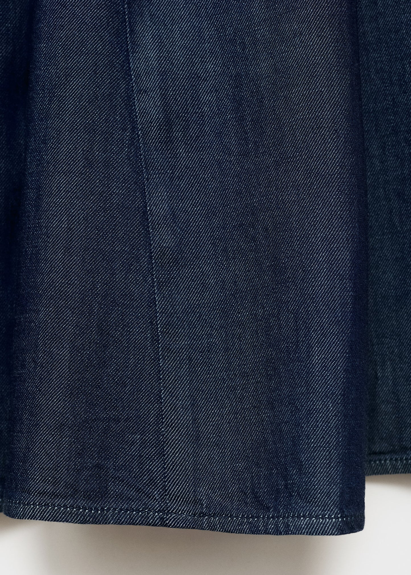 Pleated denim skirt