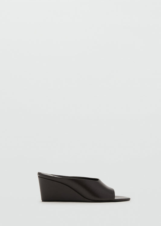 Leather wedge sandals