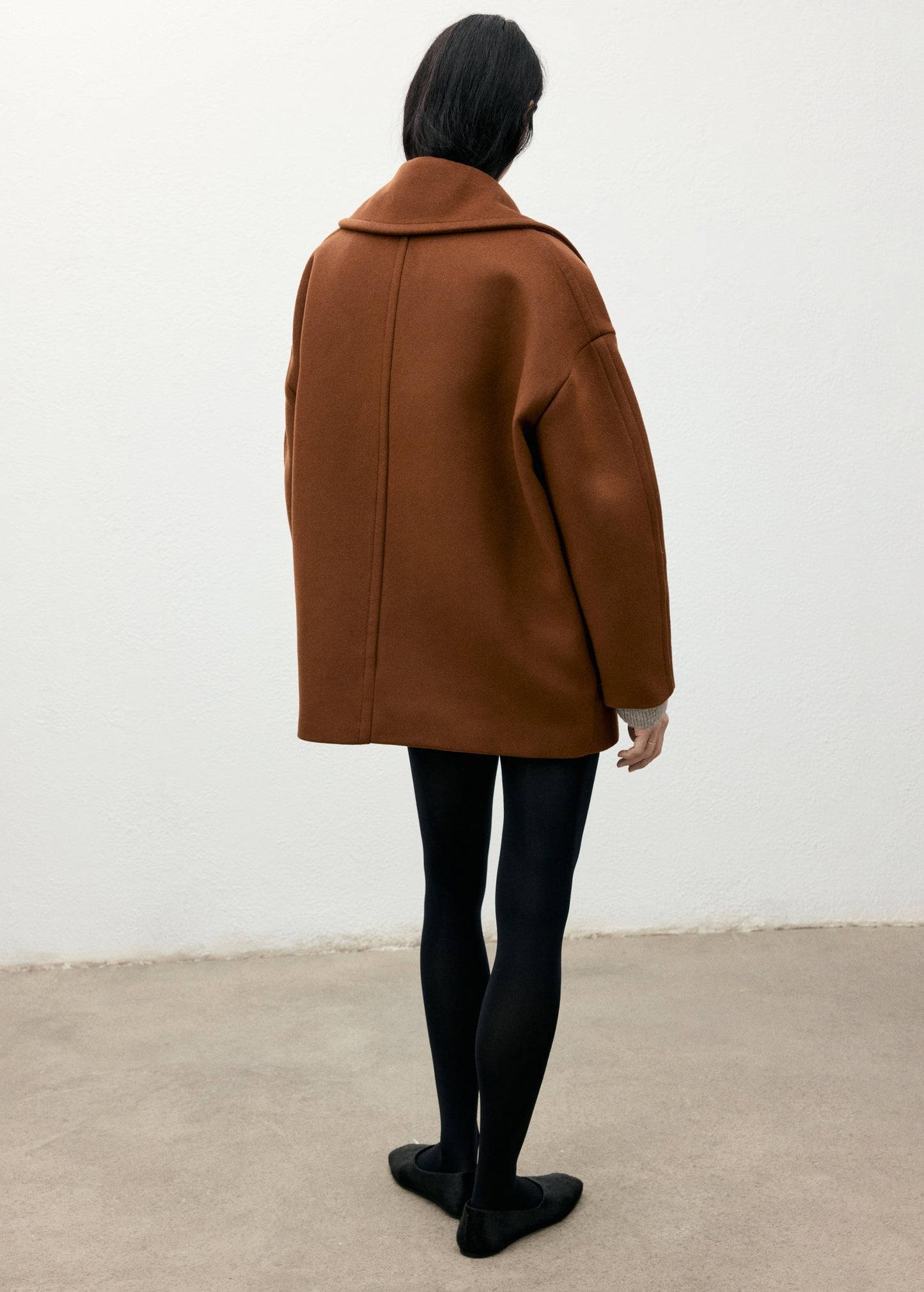 Lapel Manteco wool coat