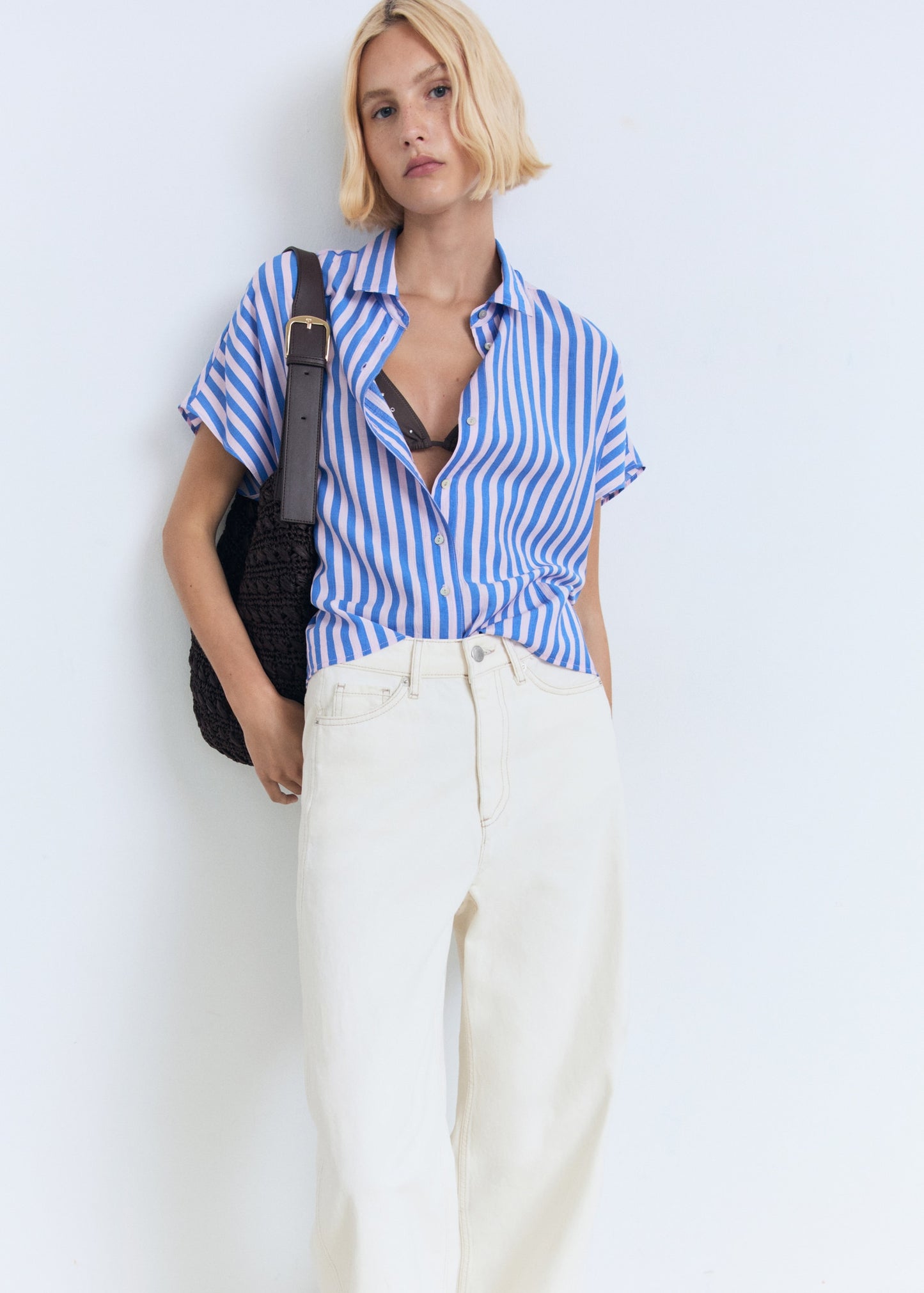 Short sleeve striped shirt