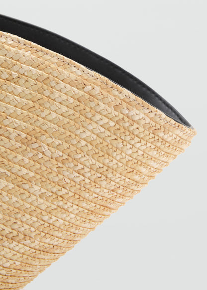 Natural fibre basket with flower charm