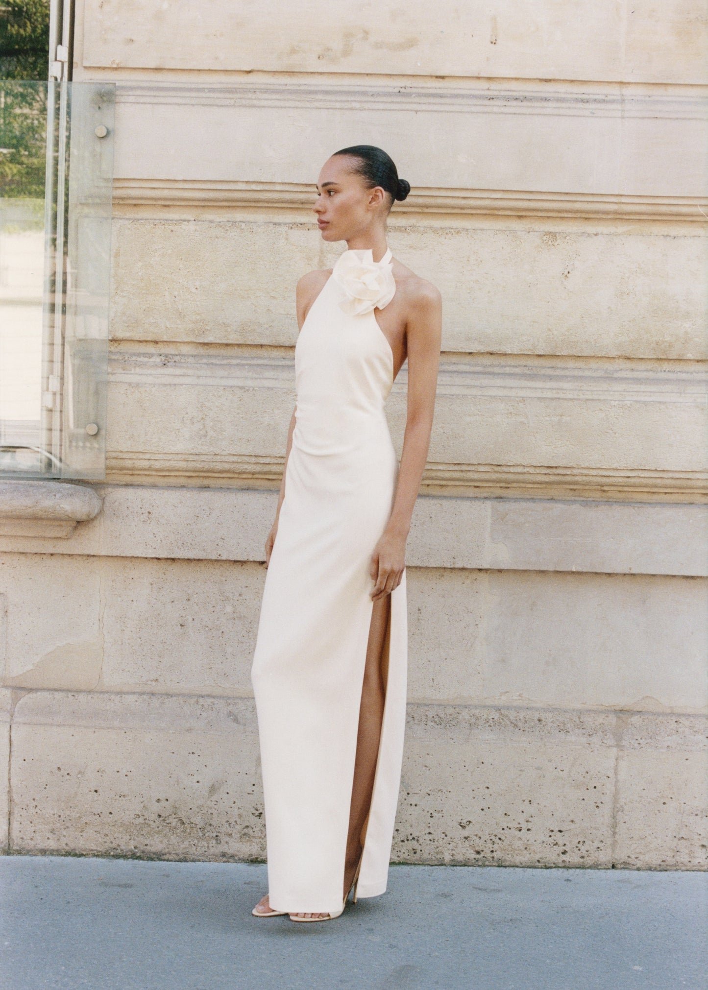Draped halter-neck dress with flower motif