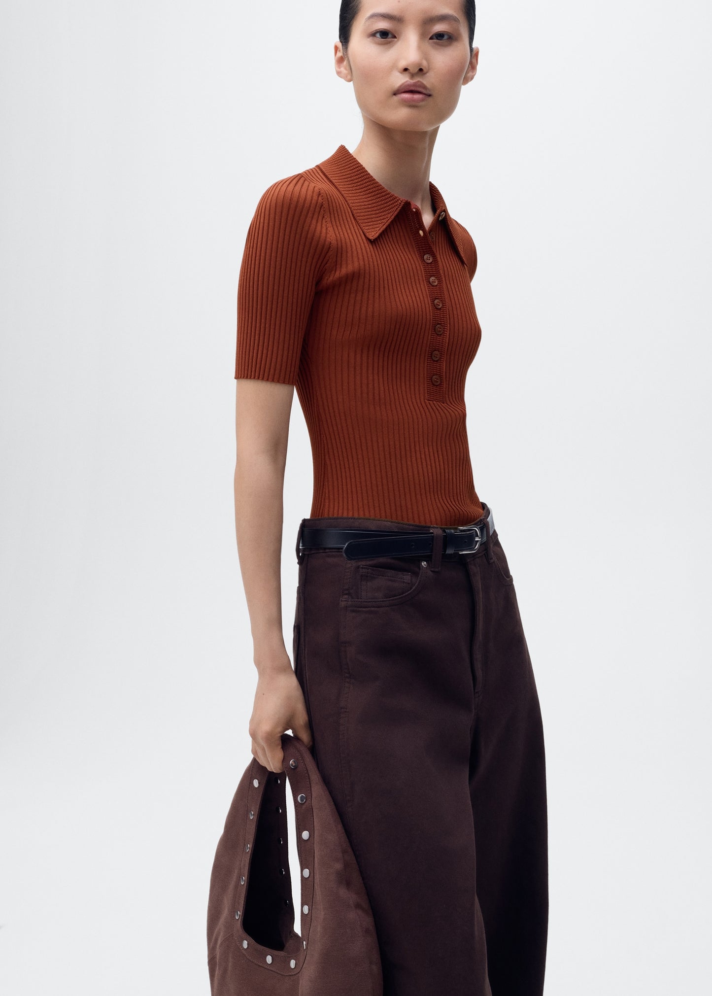 V-neck ribbed knit sweater