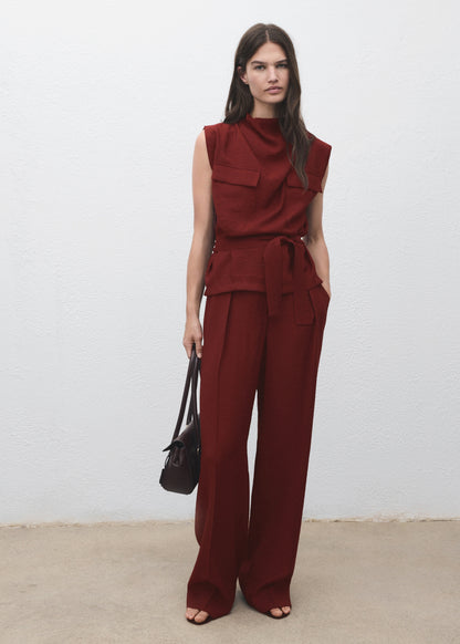 Straight-fit pleated trousers
