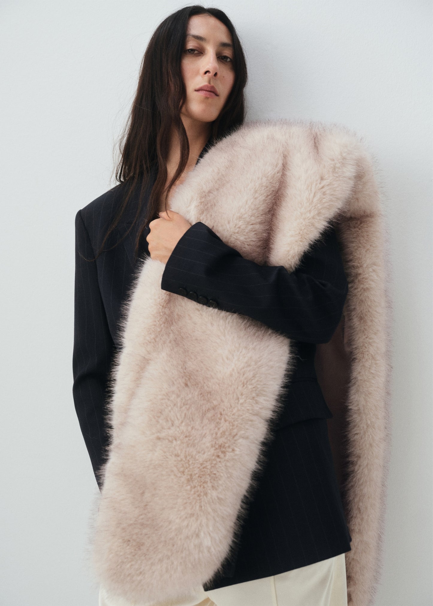 Fur-effect scarf