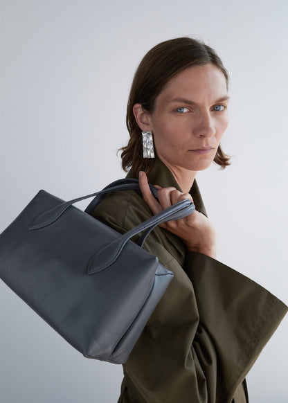Quilted leather shoulder bag