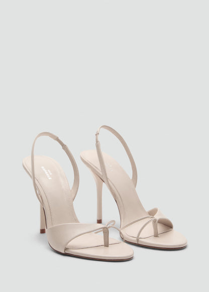 Leather sandals with contrasting heels