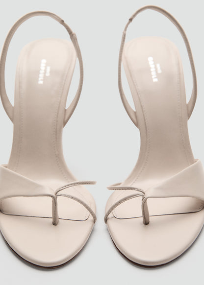 Leather sandals with contrasting heels