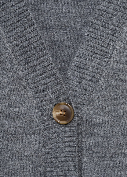 V-neck cardigan with pockets