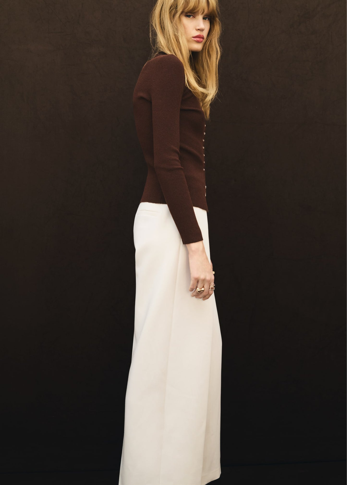 Pleated trousers with zip