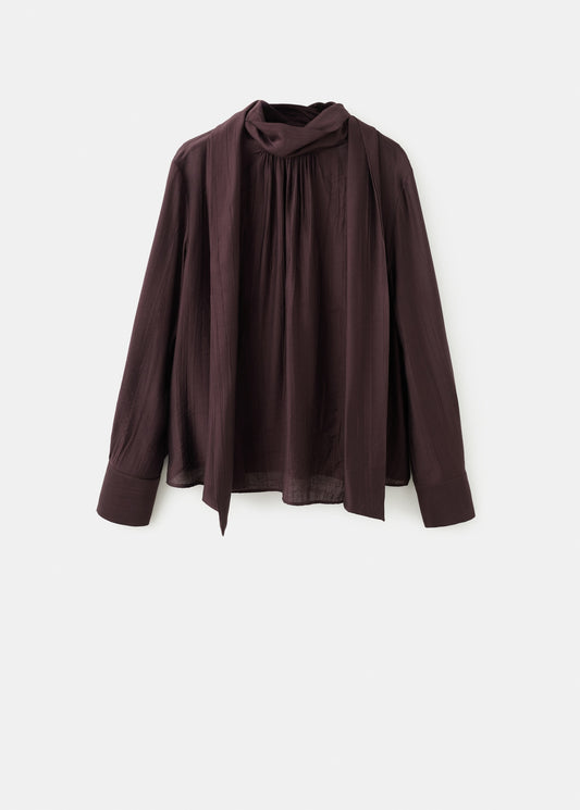 Textured blouse with foulard