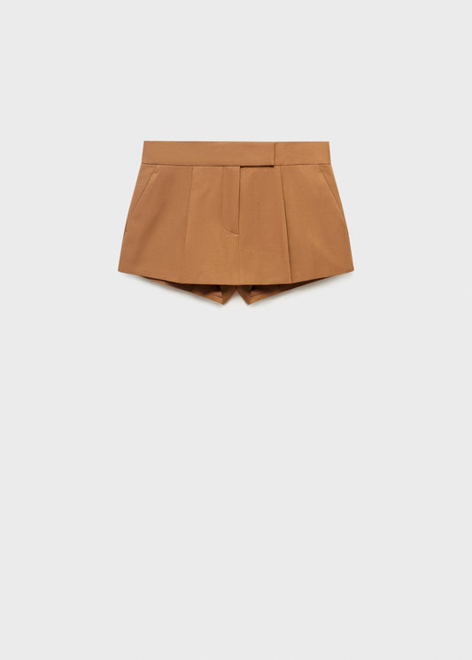 Mini-skirt with pleats