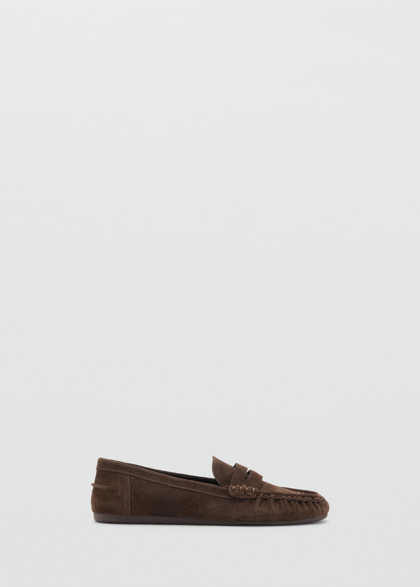 Suede shoe with ruched toe