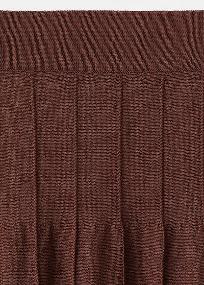 Knitted long skirt with seam detail