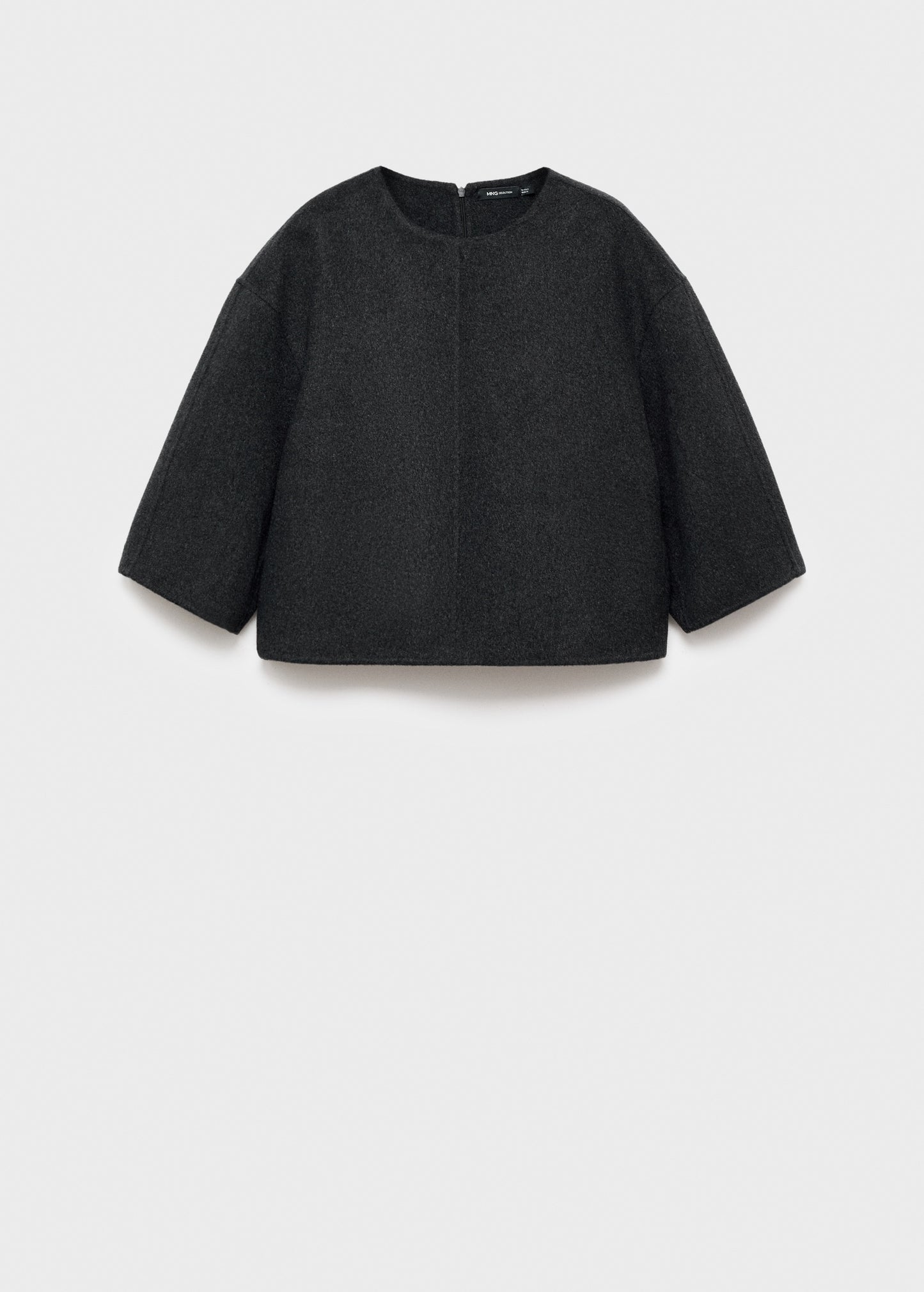 Wool top with three-quarter sleeve