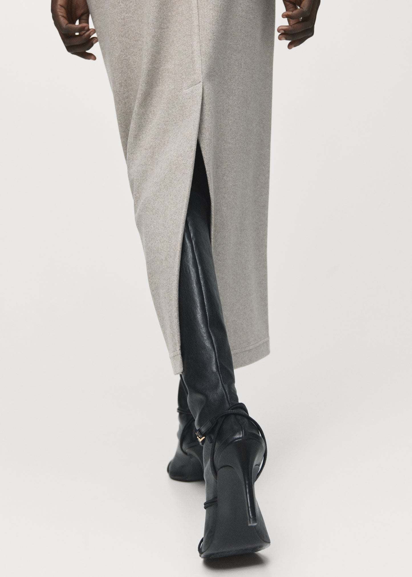 Long skirt with elastic waist