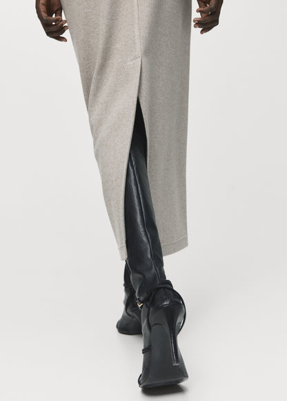 Long skirt with elastic waist