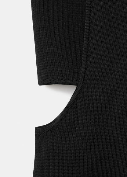 Knitted dress with cut-out