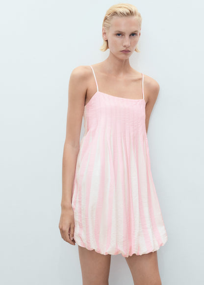 Short striped balloon effect dress