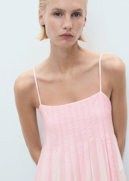 Short striped balloon effect dress