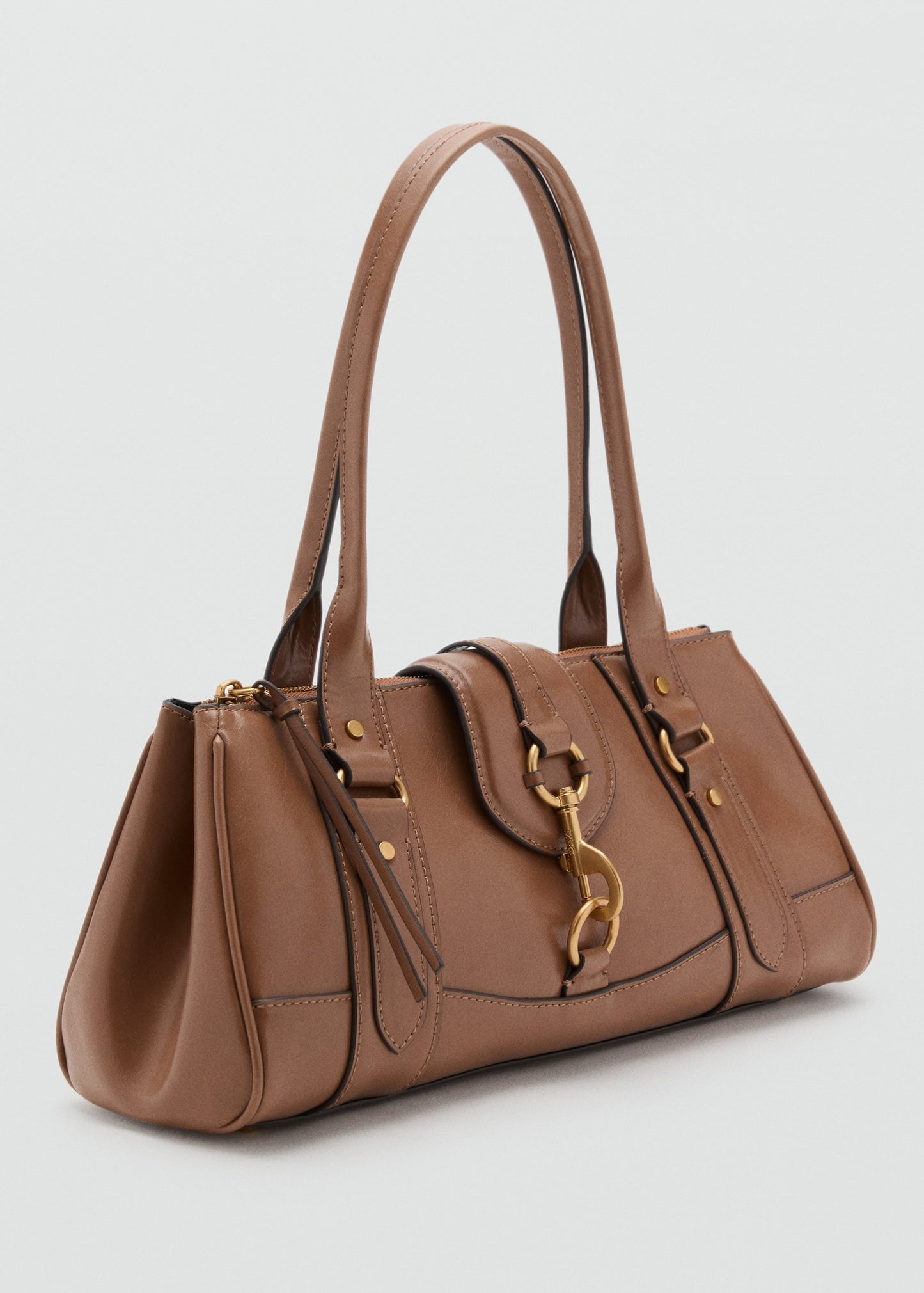 Medium shoulder bag with snap fastener