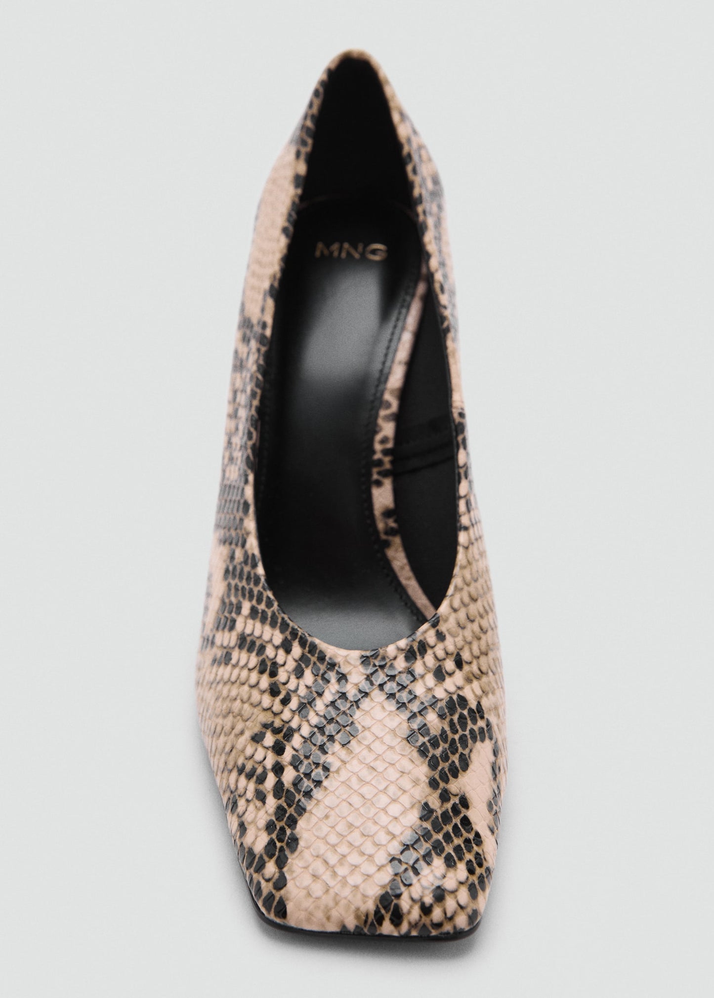 Snakeskin print heeled shoes