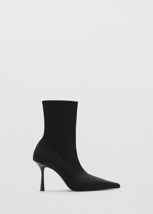 Heel sock boots