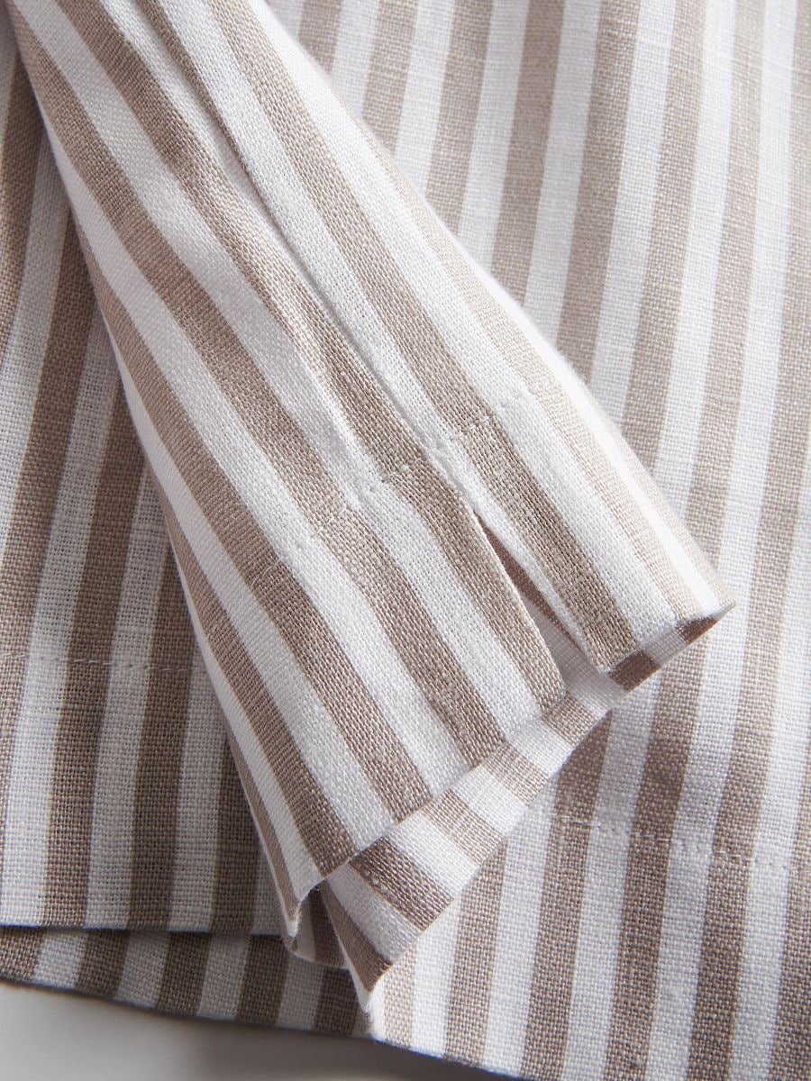 Linen shorts